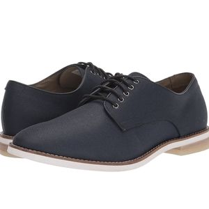 Calvin Klein Men's Aggussie Oxford size 8.5